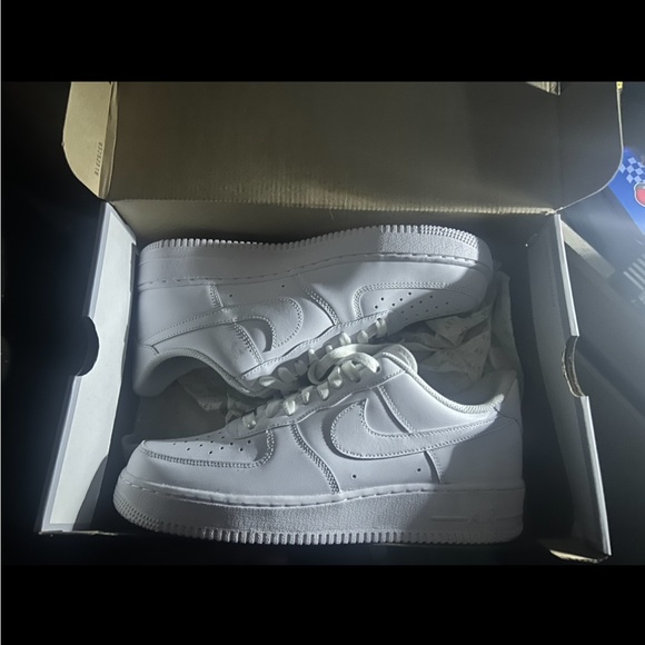 Air Force ones - Picture 3 of 5